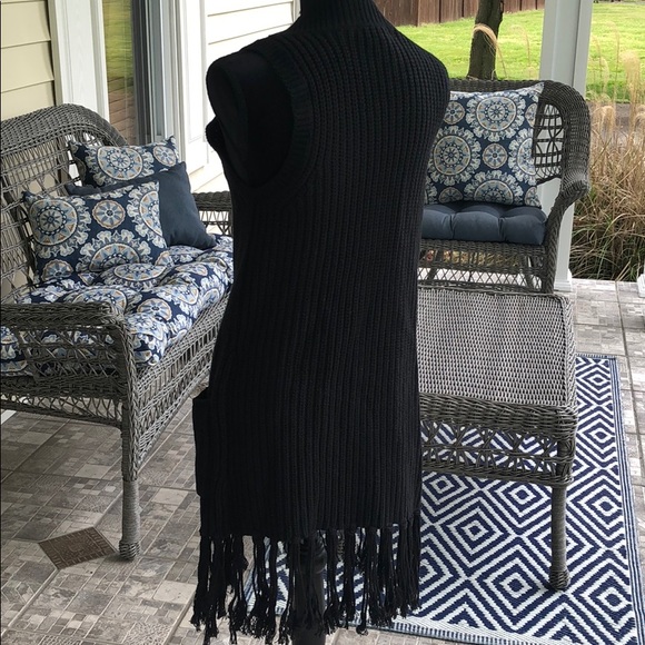 Black Sweater Vest / Jacket - Picture 2 of 5